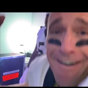 Meet your Posher, Levi